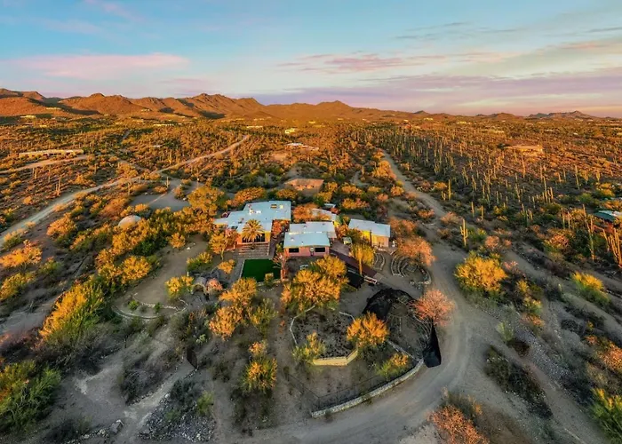 Unique Property, 2 Bedroom 1 Ba, Patio, Kitchenette * Tucson