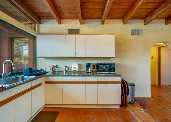 Unique Property, 2 Bedroom 1 Ba, Patio, Kitchenette Holiday home Tucson